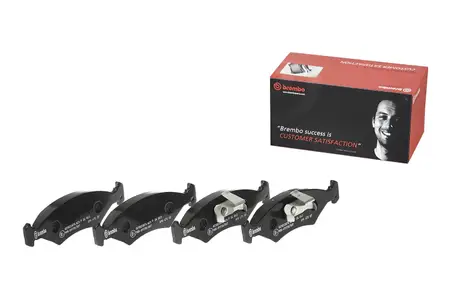 Juego de pastillas de freno- FORD COURRIER 96/99